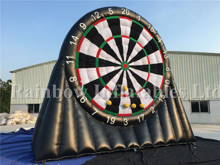 Customized Large Outdoor Inflatable Dart Game Dart Board for Sale