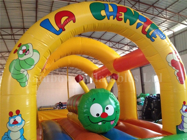 RB1027（6x4m）Inflatable Rainbow Caterpillar bouncy castle