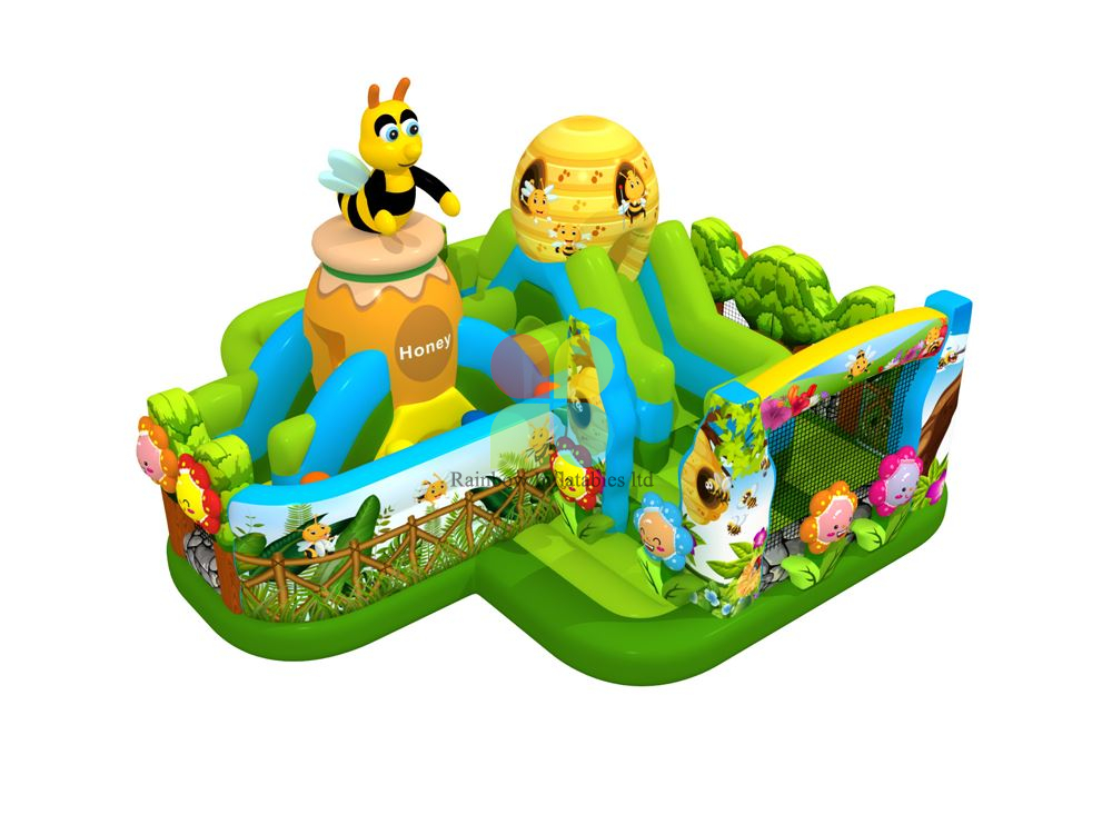China New Design of Insect Inflatable Playground