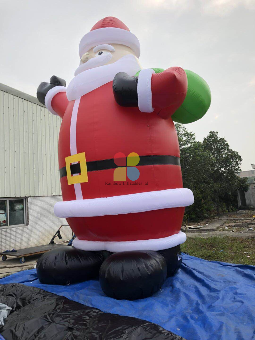 Holiday Christmas Man Blow Up Santa Claus Inflatables For Event Advertise